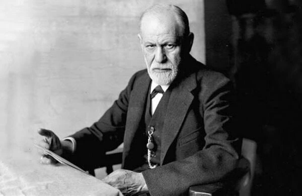 ترتیب خواندن کتاب‌های فروید چطور فروید بخوانیم؟