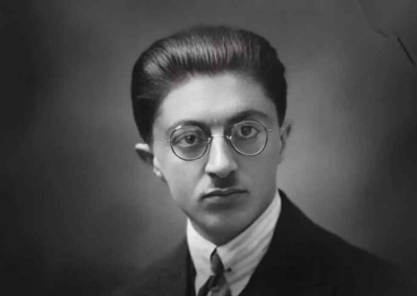 مهمترین آثار صادق هدایت کدام است و به چه ترتیبی باید بخوانیم؟