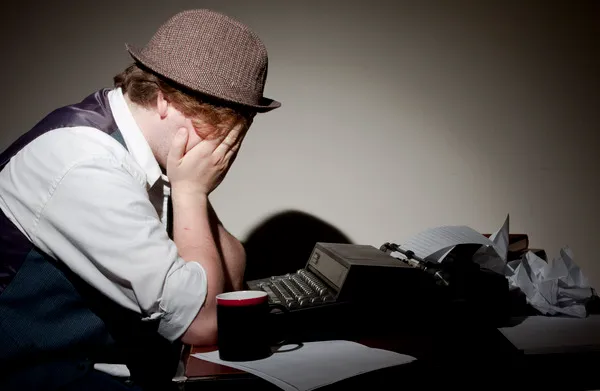 نویسندگانی که از فقر به شهرت جهانی رسیدند